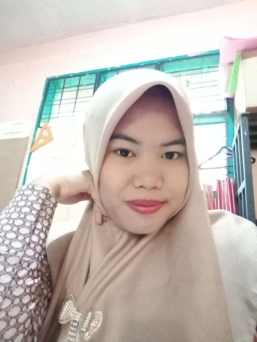 Isan Santi profile icon