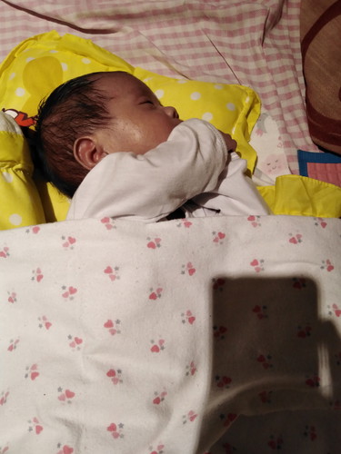 1months Old Daughter Parang Halak Po Xa..