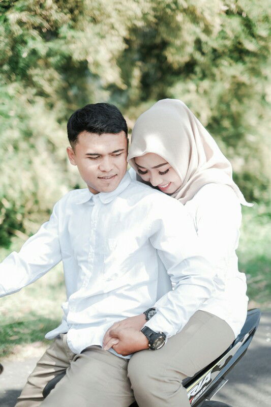 Aprilisniawati profile icon