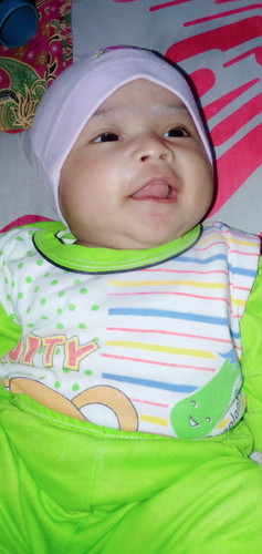 perkembangan bayi umur 2bulan 3hari