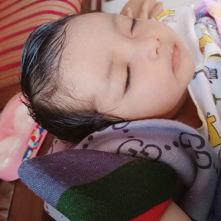 Rambut di cukur smpe di botakin