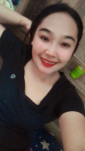 ว่าชื่อ แพรว อย่าถามมาก profile icon