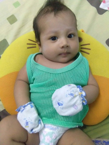 หนูชื่อน้อง  ตัง ตัง  สองเดือนแล้วจ้า