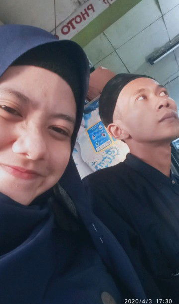 Neng Thiyaa NurAisyahh profile icon