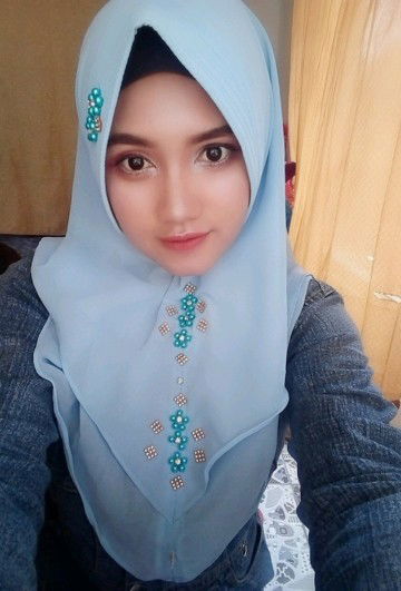 Reviska Diliana profile icon