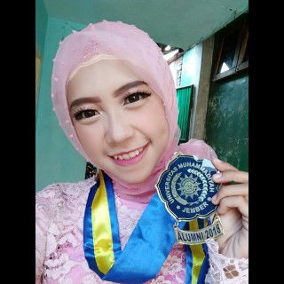 Devi Dwi Pratiwi profile icon