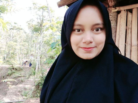 widya yuliyani profile icon