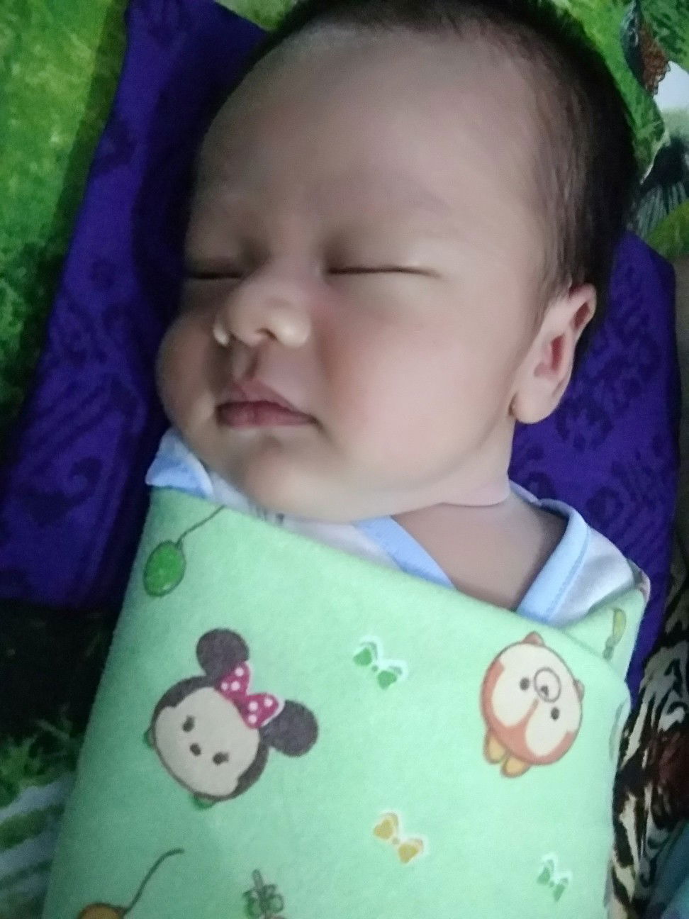 bayi tambah gembul
