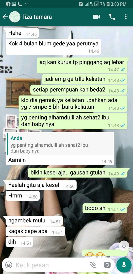 udahh 4 bulan belum keliatan hamil