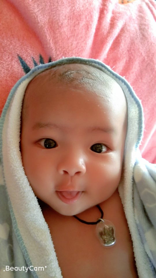 เฟริ์ส profile icon