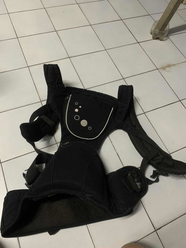 เป้อุ้ม