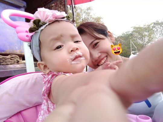 phavinee meephaikho profile icon