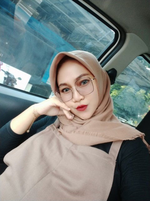 Ade Lita Adissty profile icon