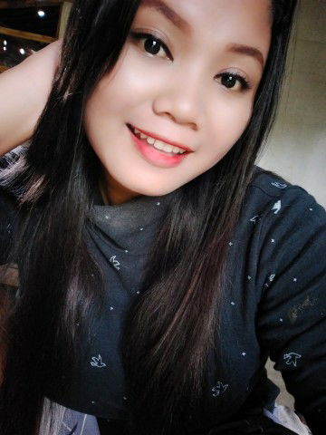 NyunSay SariRisa profile icon