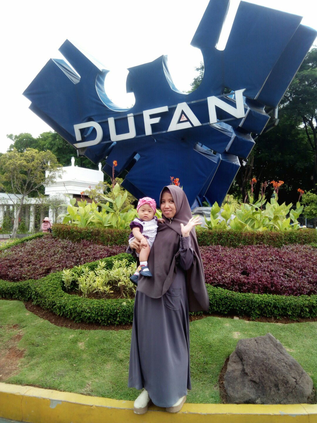 Sefti Yani profile icon