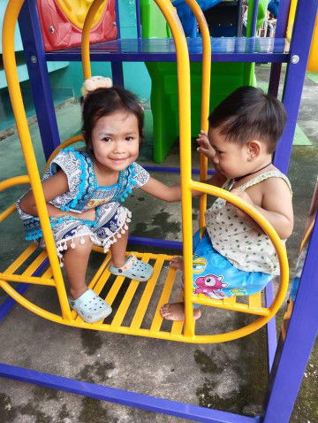 ท้องสามพร้อมปิดอู่ profile icon