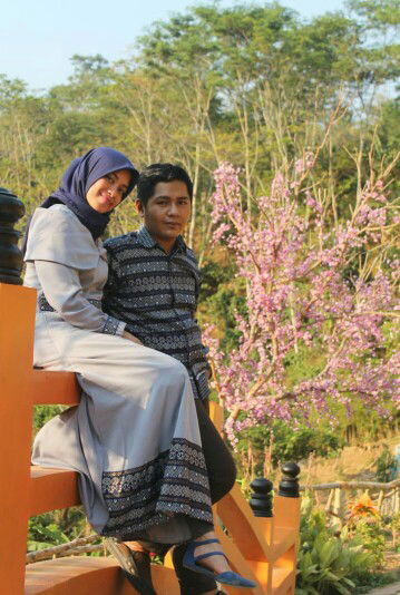 Rara Riana profile icon