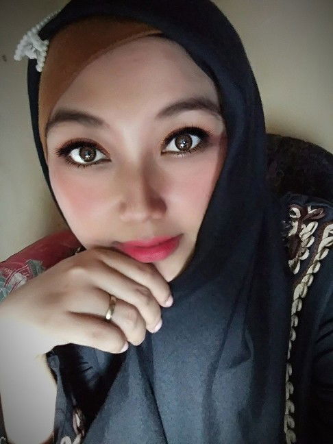 Indri Safitri profile icon