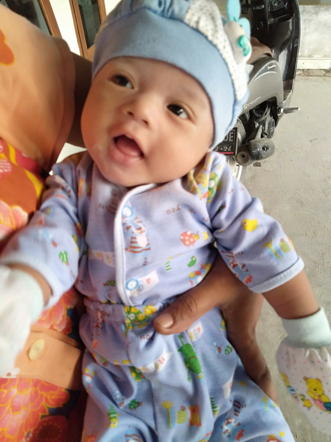 tiba tiba muntah