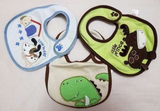 Selling this All 3 Baby Bibs (used) @ $5
