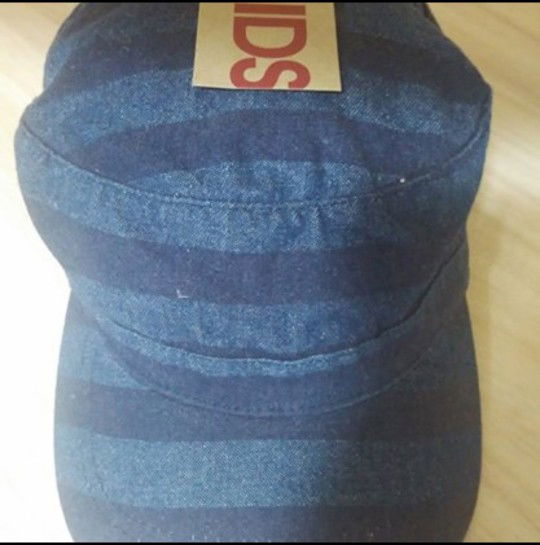 Selling this Denim Cap (adjustable at back) @ $7