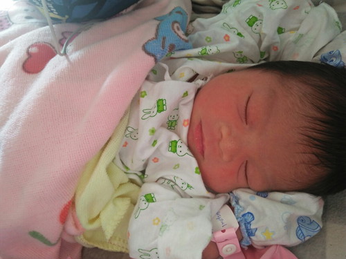 รายงานตัวจ้า. หนูชื่อน้องวุ้นเส้น. คลอด 39 week น้ำหนัก 3252ค่ะ