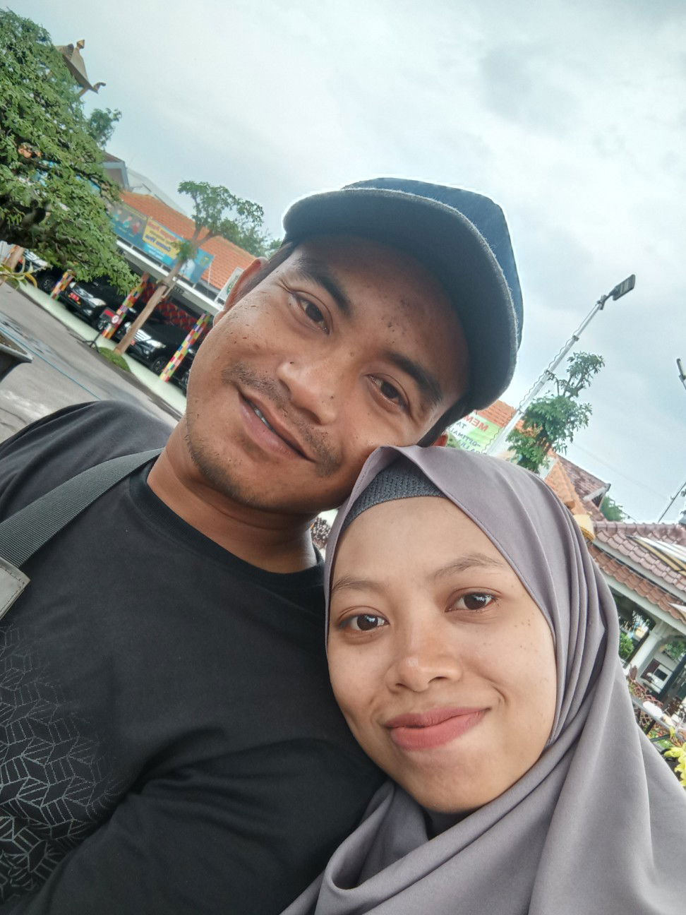 Ira Uny profile icon