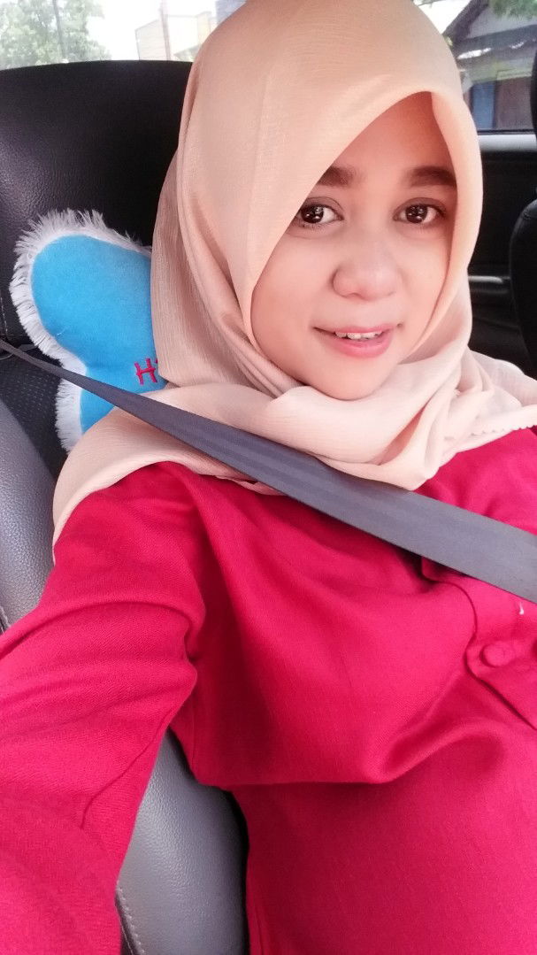 Dina setya profile icon