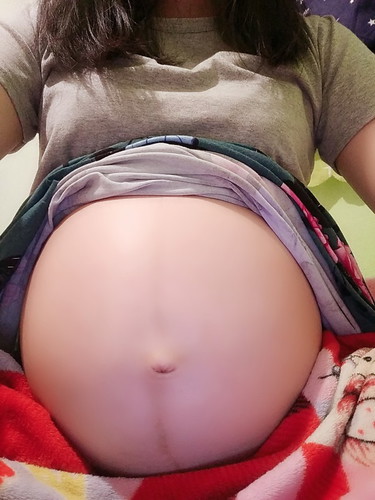 แม่คนอื่นคิดว่าท้องใหญ่หรือเล็กค่ะ