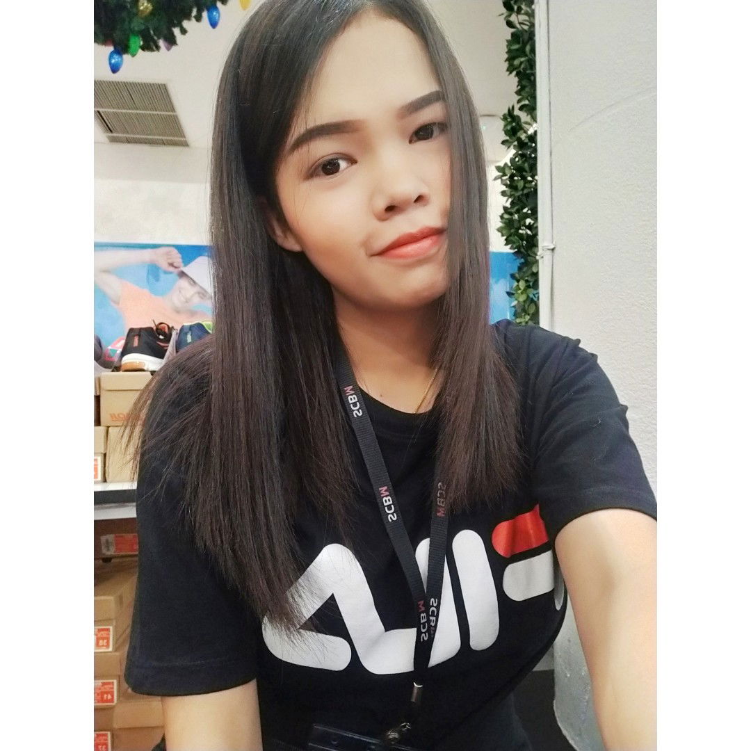 Waranya Bourthong profile icon