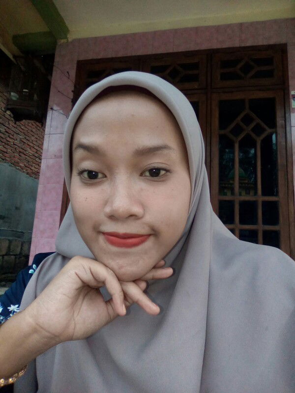 Nia Cahyanti profile icon