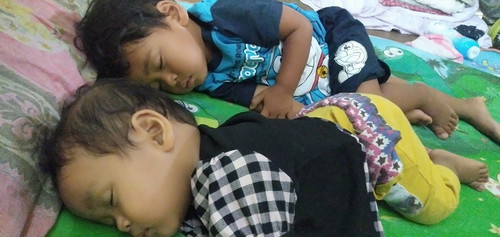 สองคนพี่น้อง