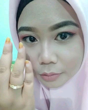 okta dwi cahyati profile icon