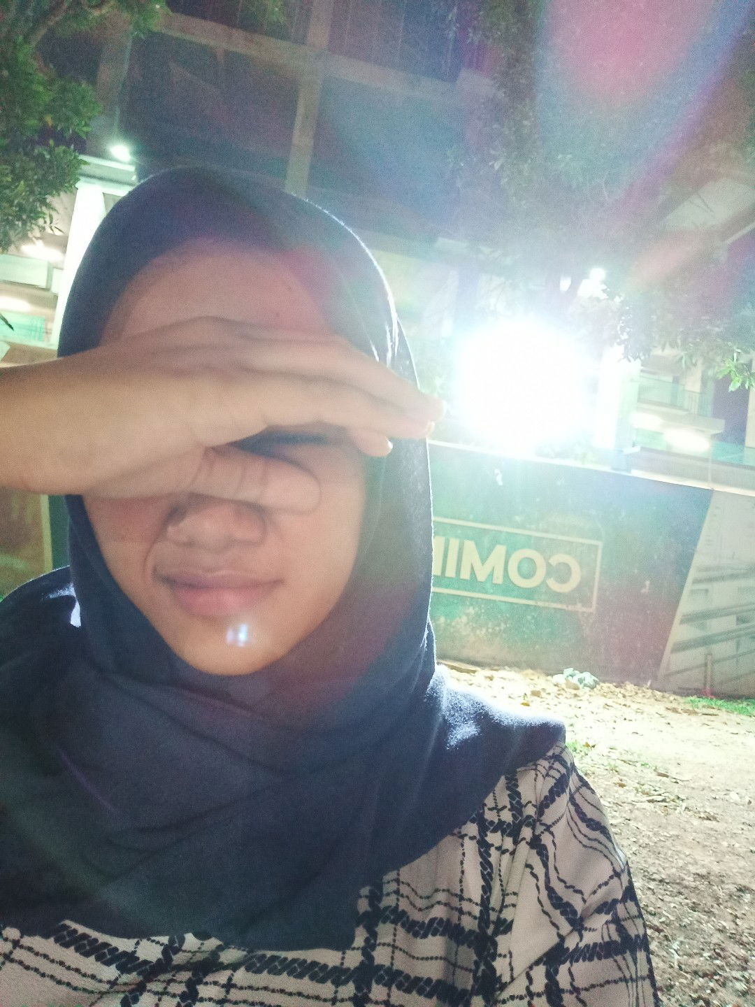 Elly Setiawati profile icon