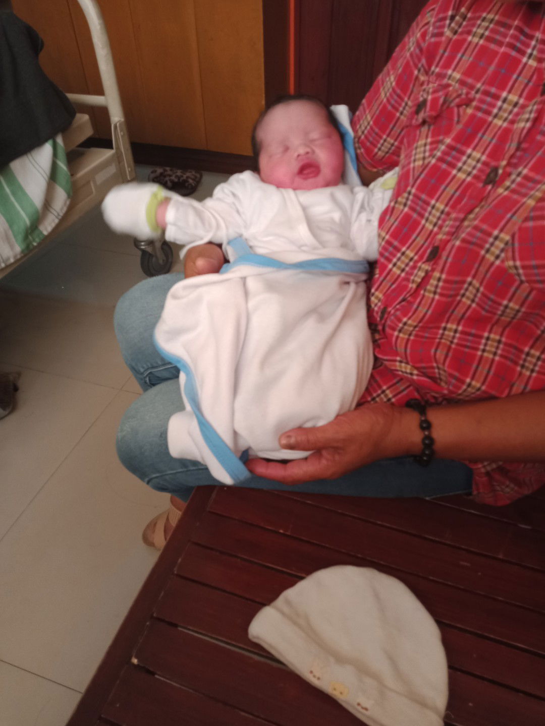 Thanks God Nakaraos na. my BBY Benjo??? March 8 2020 C's 3.2kg