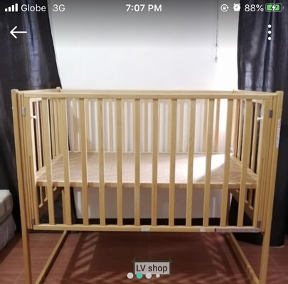 Katoji Wooden Crib