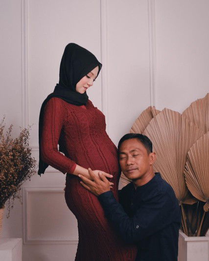 putri damayanti profile icon