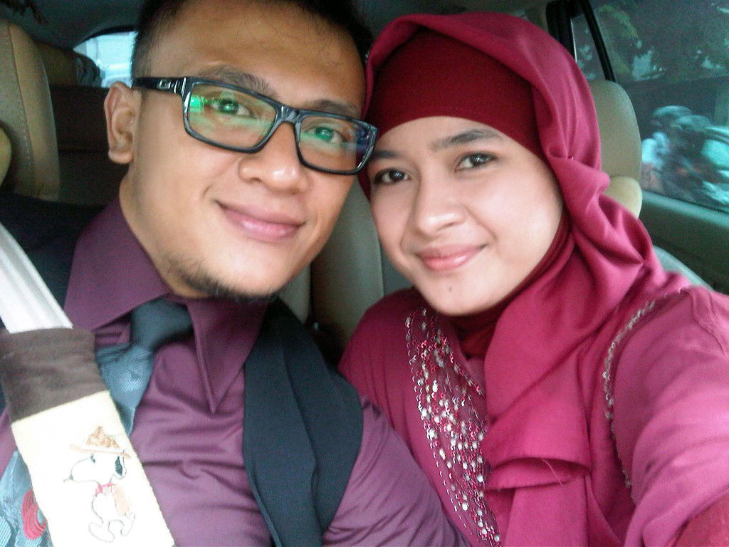 dini hanifah profile icon