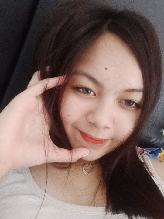 gusti ayu profile icon