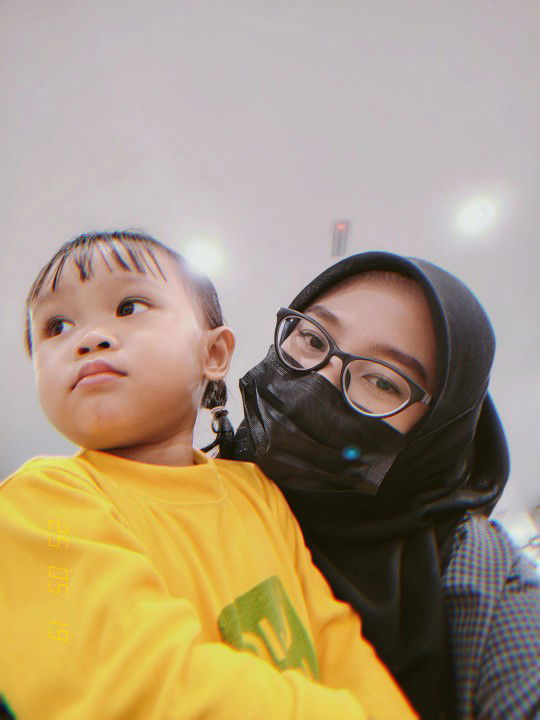 Nursheeren Zahira profile icon