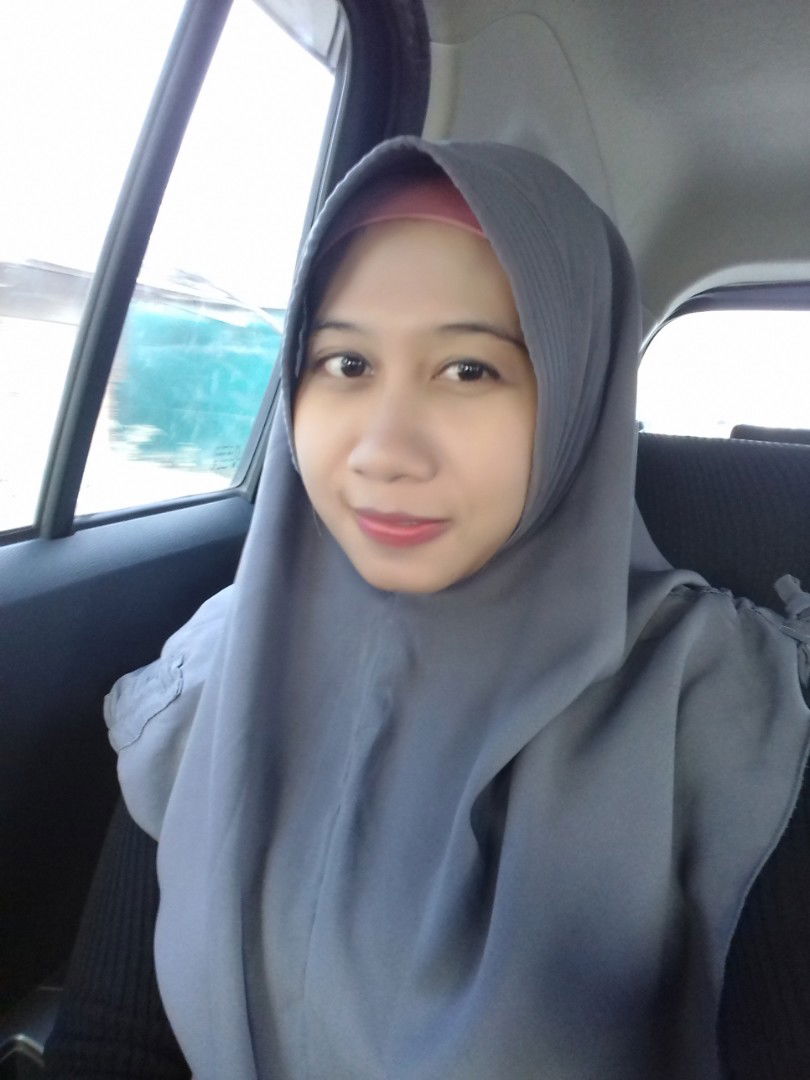 Dwi Tary profile icon