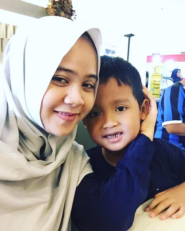 Luccy Rosiani profile icon