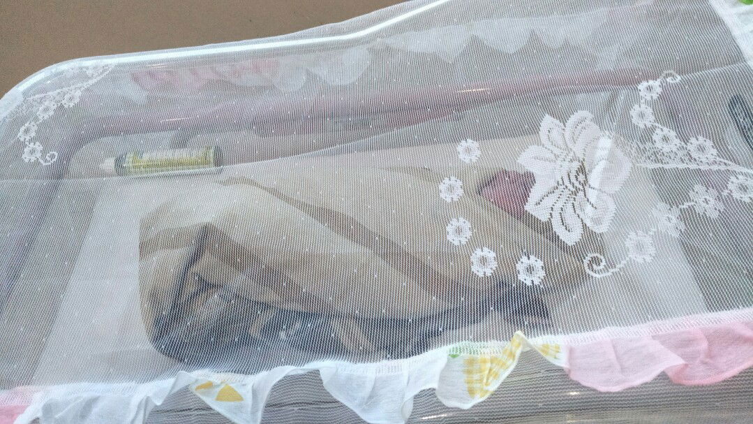 bahagia campur sedih