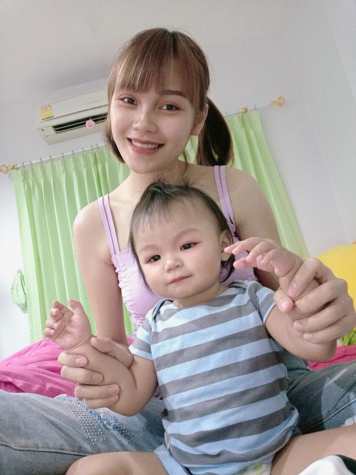 นิดหน่อย คนสวย profile icon