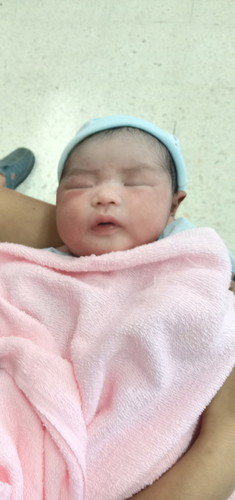 40 สัปดาห์กับอีก3วันค่ะ 4,390 กรัม ค่ะ คลอดโดยการผ่าค่ะ น้องแข็งแรงมาก ชื่อน้องพาสค่ะ