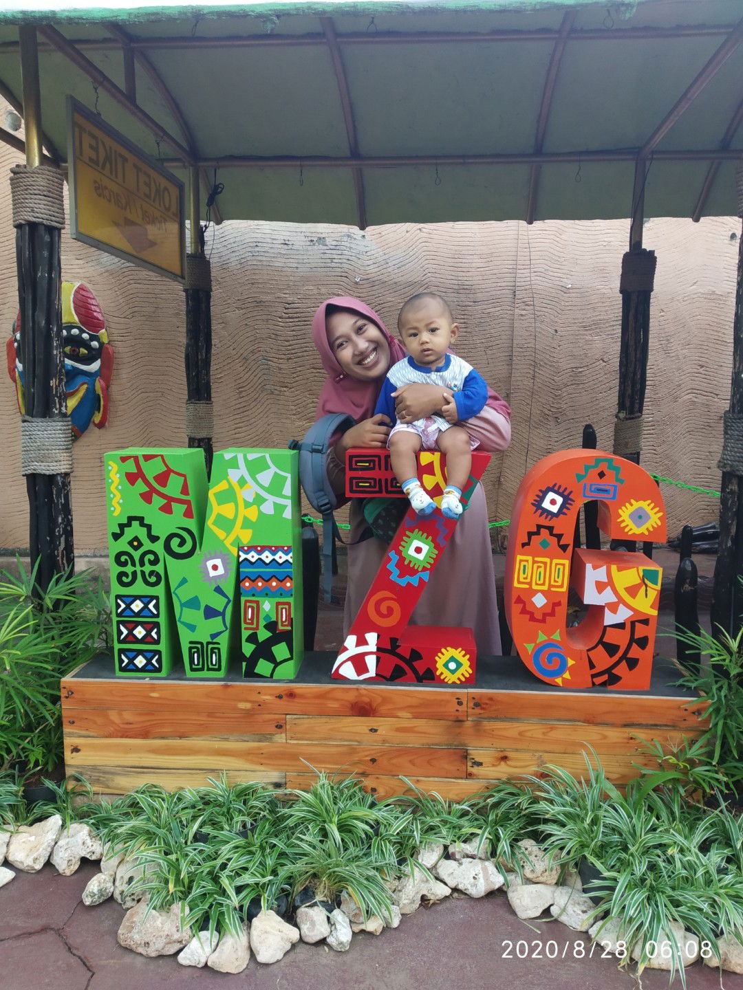 mufidah latif profile icon