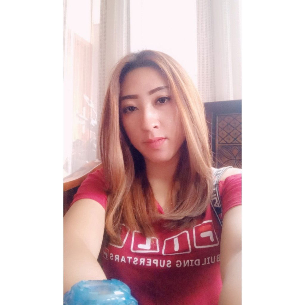 Putri Ayu profile icon