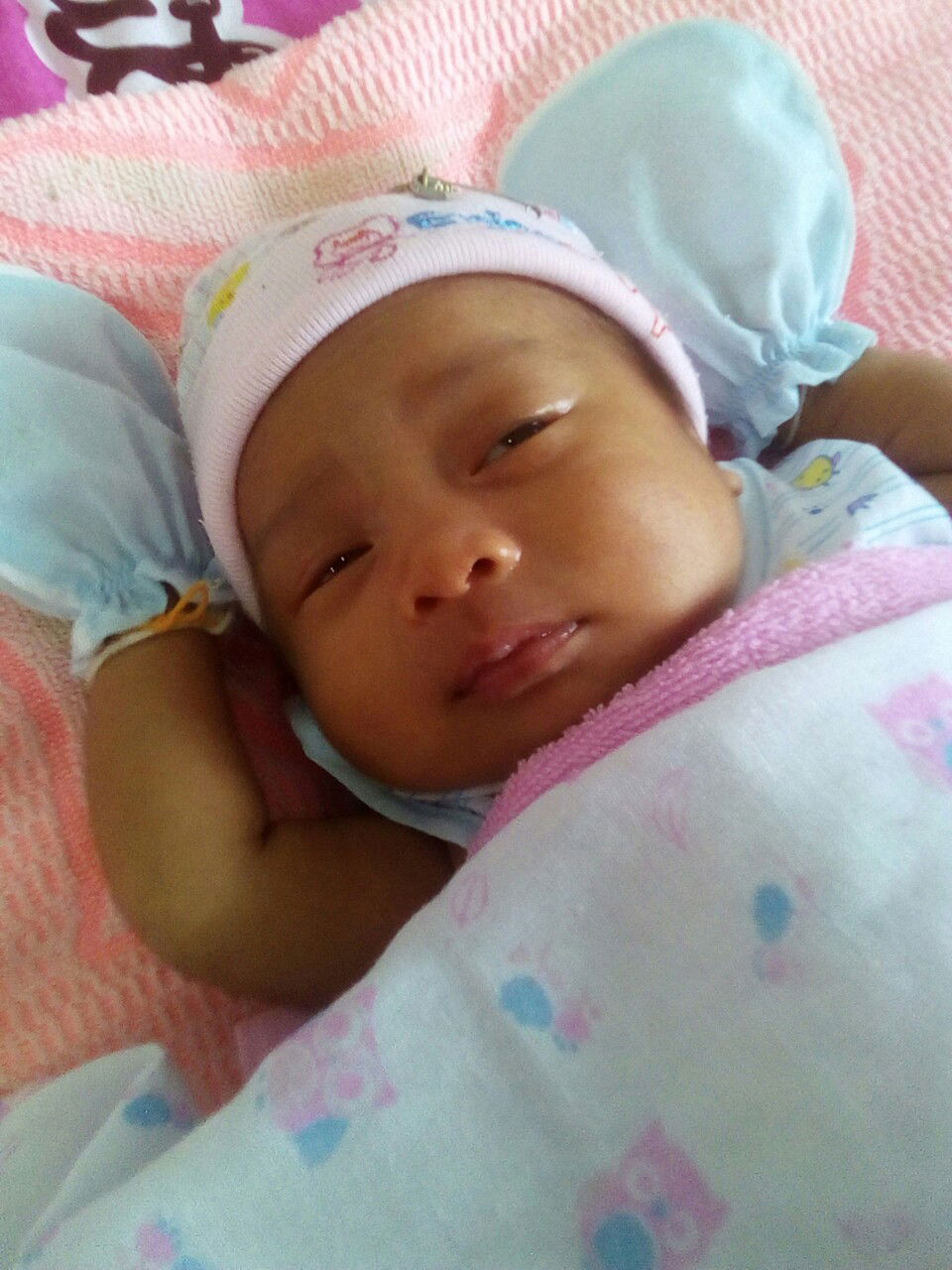 1เดือนแล้วที่ผ่านมาเลี้ยงตัวยุ้งเป็นไงกันบ้างค่ะ