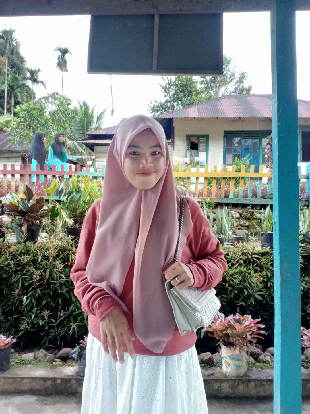 Maya Kurnia sari profile icon