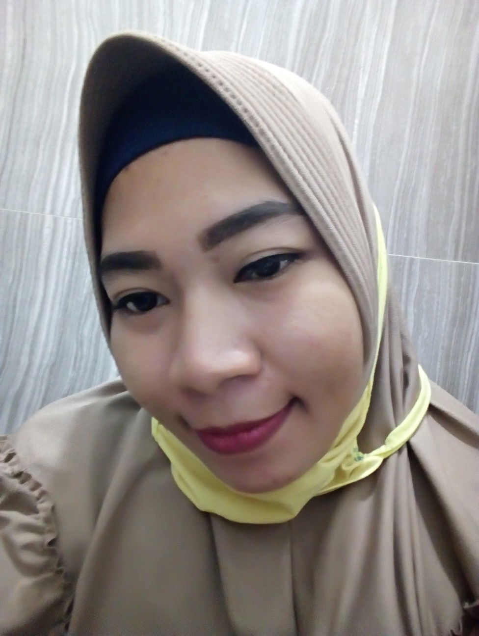 cici wahyuni profile icon